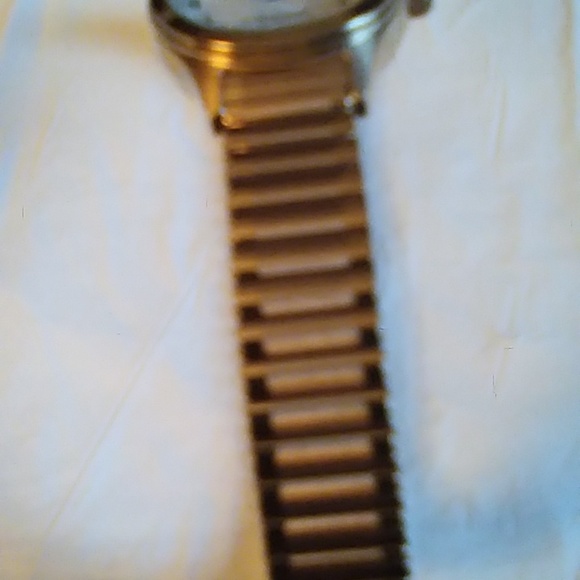 Cardinal All Steel ladies watch - Picture 3 of 11
